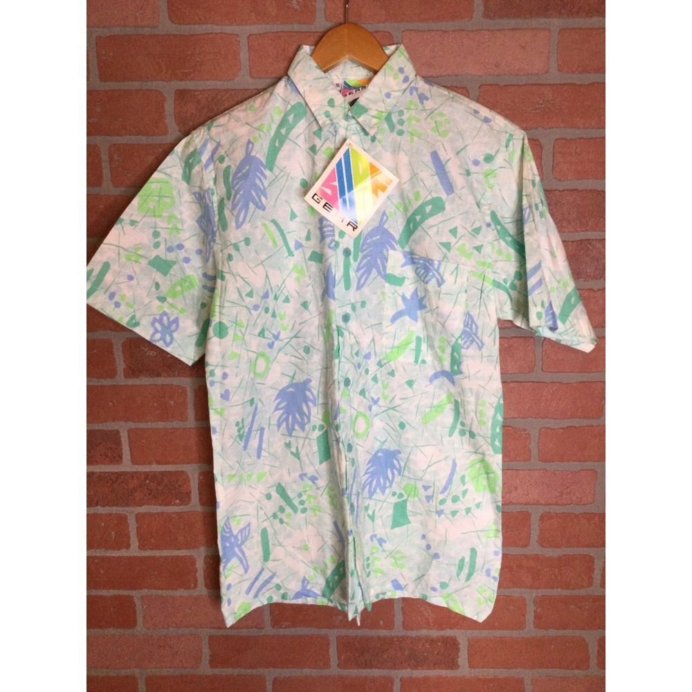Vintage Surf Gear Men's Button Up Shirt Size Small Short Sleeve Coastal Beach